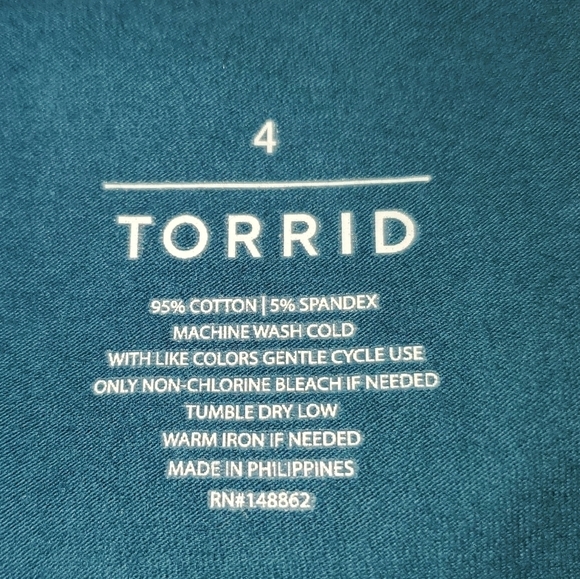 Torrid blue one shoulder cutout tanktop NEW Size 4, 4X - Picture 3 of 13